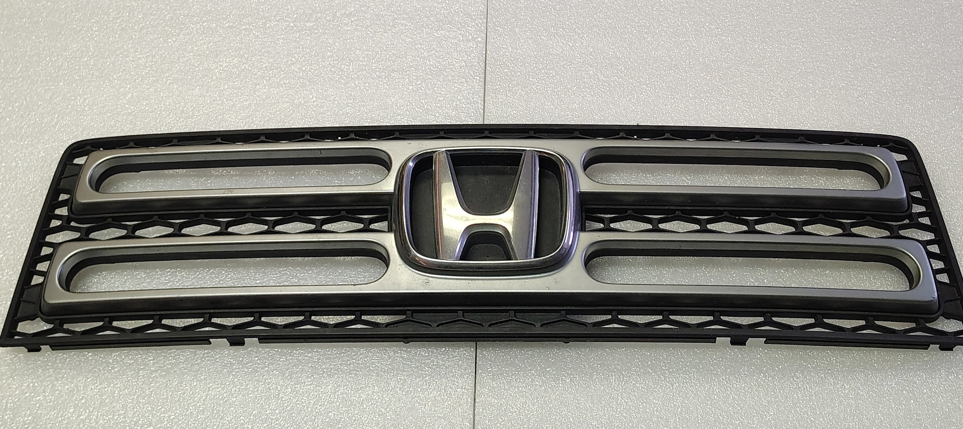 2008 Honda Ridgeline Front Grille Grill 71100-SJC-A000