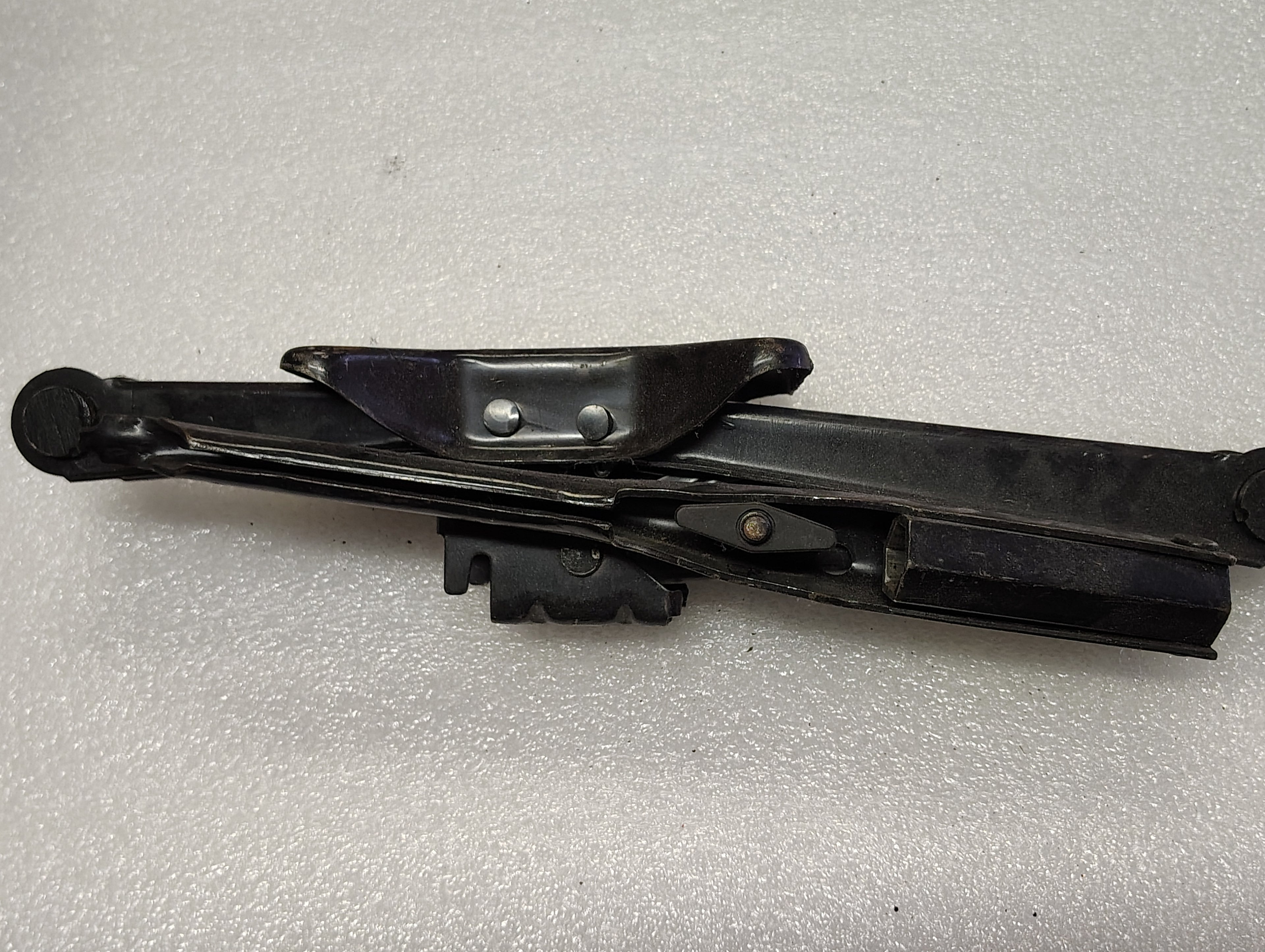 2001 - 2007 Dodge Grand Caravan Emergency Jack & Tool Set (OEM) 04860610AB