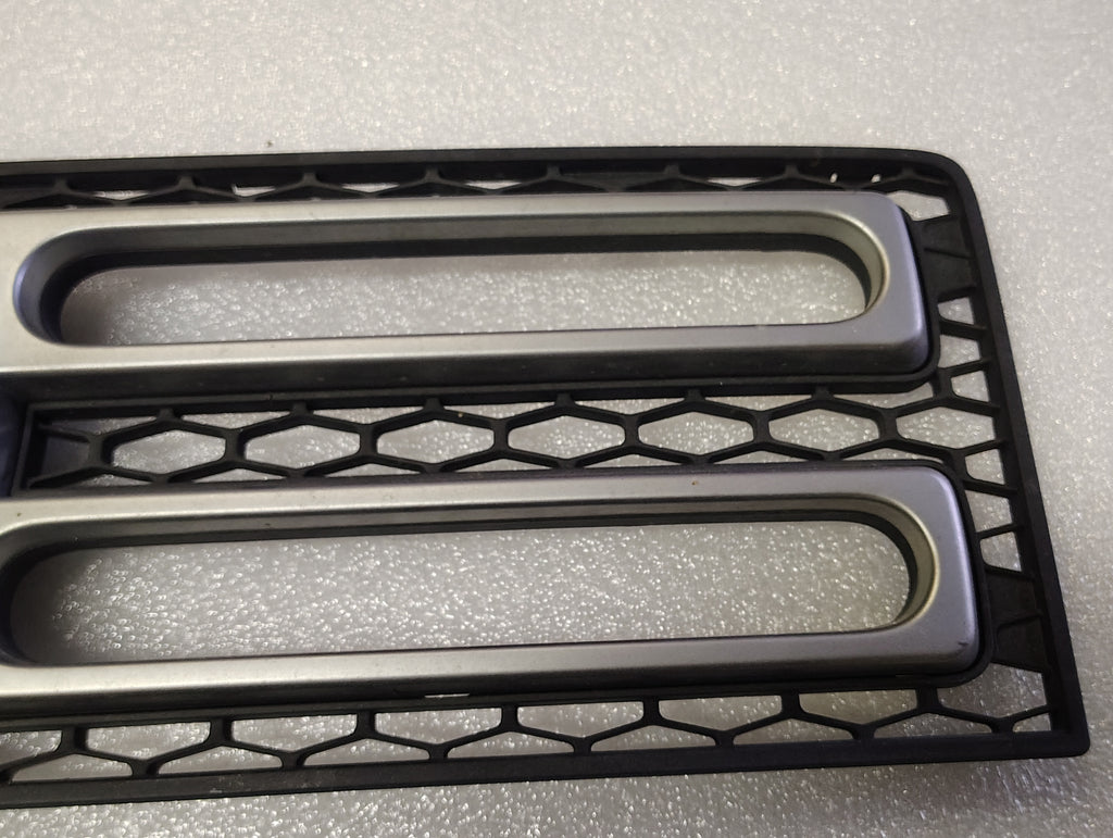 2008 Honda Ridgeline Front Grille Grill 71100-SJC-A000